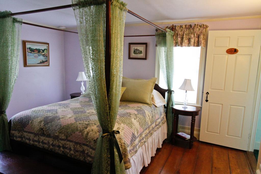 1750 Inn At Sandwich Center Екстериор снимка